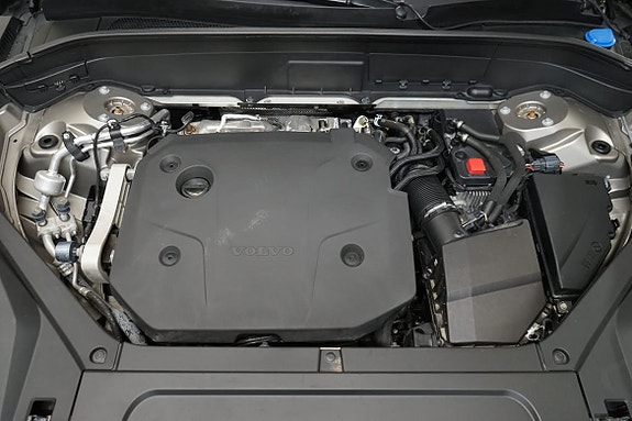 Volvo XC90 12 of 20