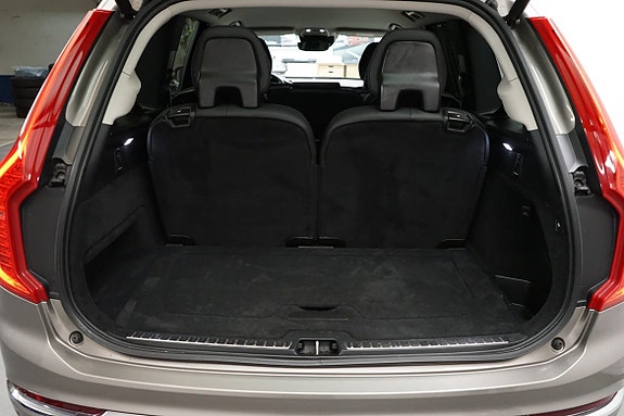 Volvo XC90 9 of 20