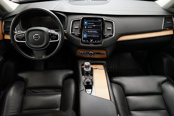 Volvo XC90 6 of 20