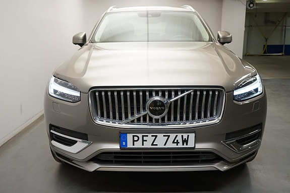 Volvo XC90 19 of 20