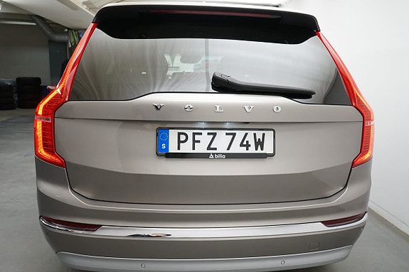 Volvo XC90 18 of 20