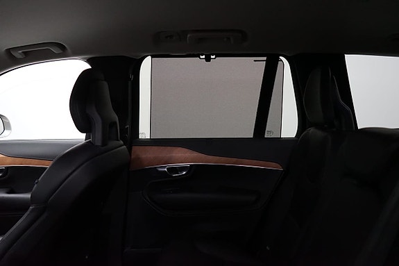 Volvo XC90 11 of 20