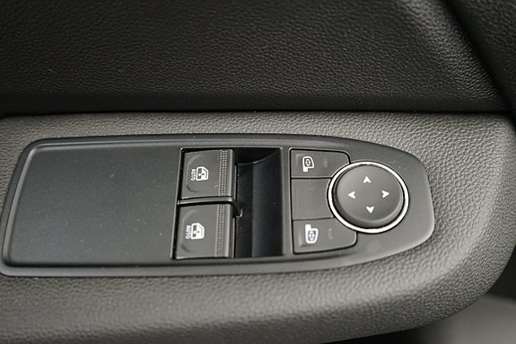 Renault Clio 9 of 13
