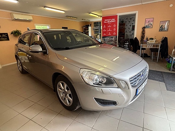 Volvo V60 5 of 5
