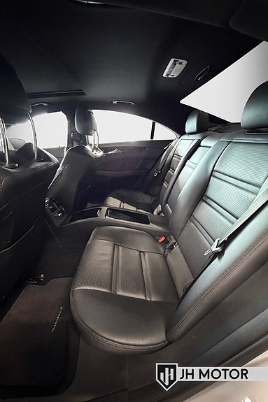 Mercedes-Benz CLS63 15 of 24