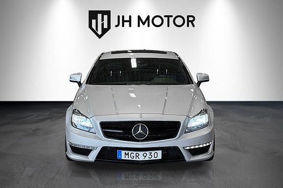 Mercedes-Benz CLS63 8 of 24