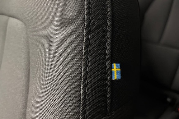 Volvo EX40 15 of 22