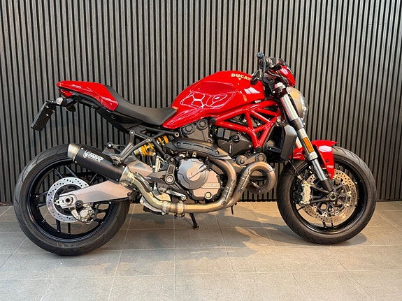 Ducati Monster 821 11 of 12
