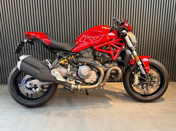 Ducati Monster 821 8 of 12