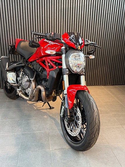 Ducati Monster 821 6 of 12