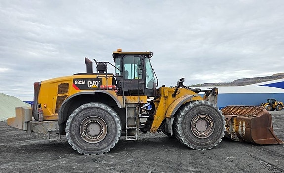CAT 982 M