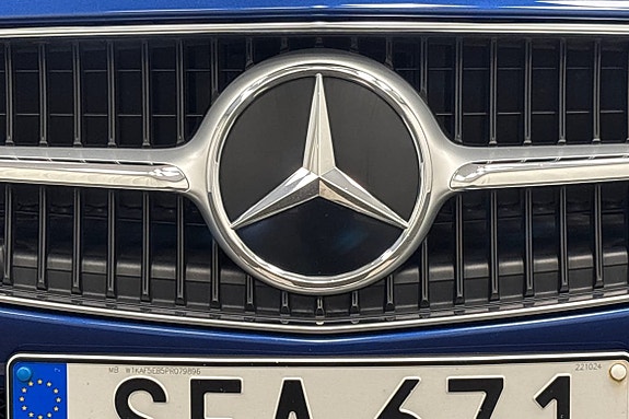 Mercedes-Benz C300 e 16 of 19