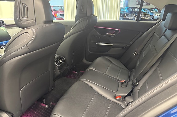 Mercedes-Benz C300 e 12 of 19
