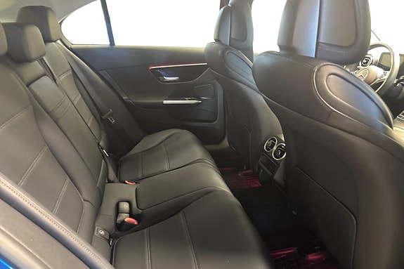 Mercedes-Benz C300 e 11 of 19