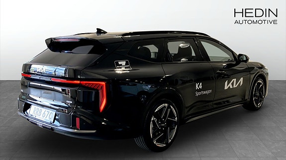 Kia K4 2 of 5