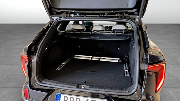 Kia K4 10 of 12