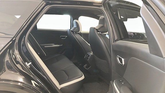 Kia K4 5 of 5