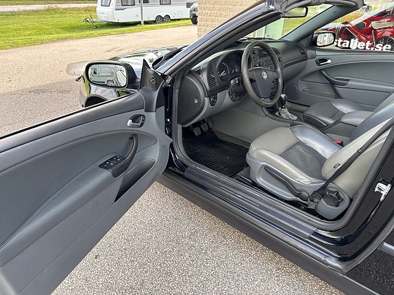Saab 9-3 4 of 5
