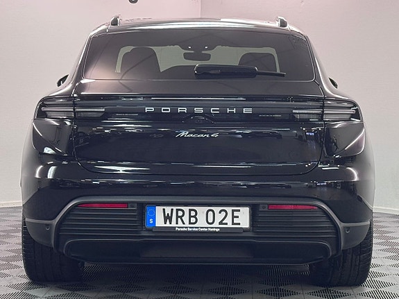 Porsche Macan 4 3 of 5