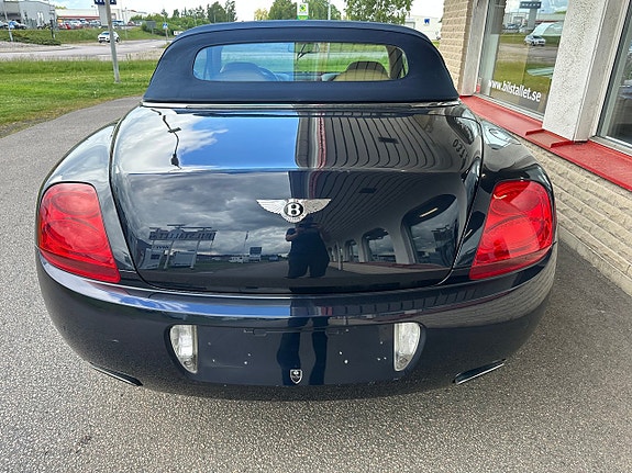 Bentley Continental GTC 8 of 21