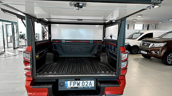 Isuzu D-max 11 of 11