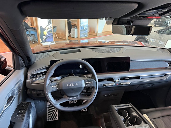 Kia EV9 9 of 15