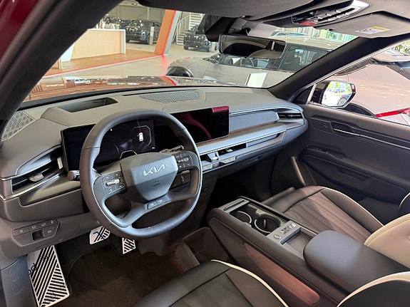 Kia EV9 6 of 15