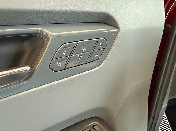 Kia EV9 5 of 15