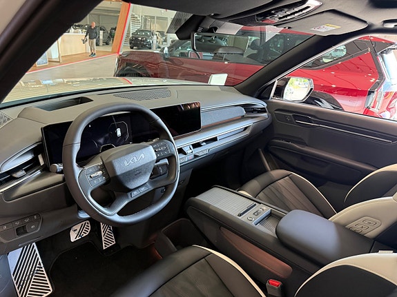Kia EV9 5 of 14