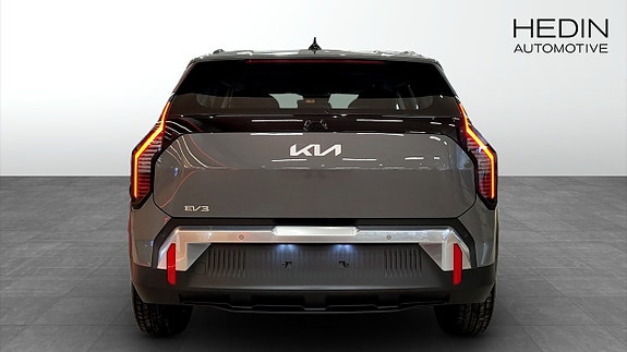 Kia EV3 7 of 12