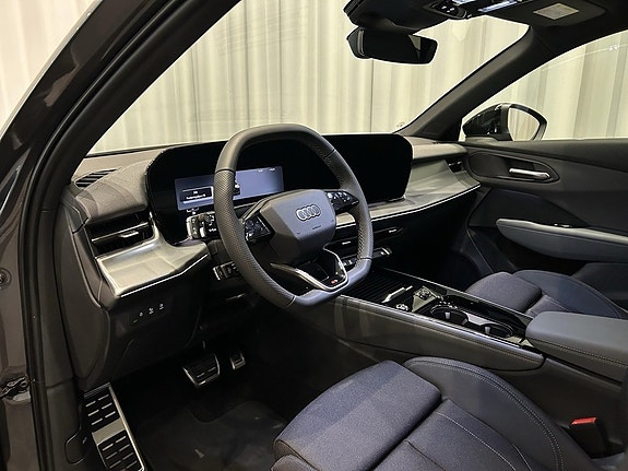 Audi Q3 9 of 15