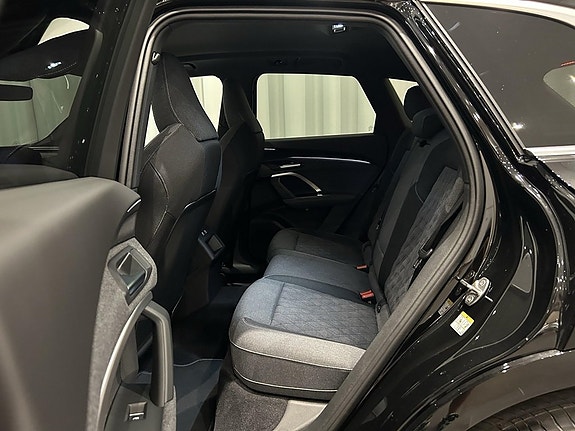 Audi Q5 9 of 17