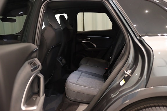 Audi Q5 10 of 26
