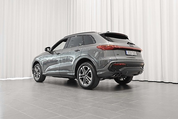 Audi Q5 3 of 5