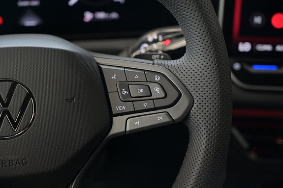Volkswagen Tiguan 16 of 27