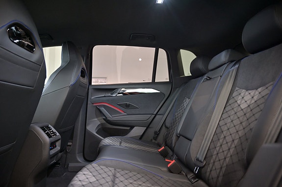 Volkswagen Tiguan 26 of 27