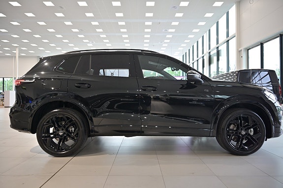 Volkswagen Tiguan 6 of 27