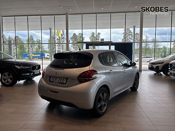 Peugeot 208 6 of 19