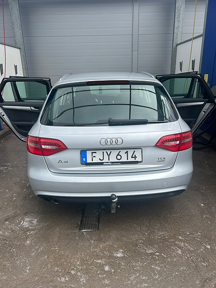 Audi A4 10 of 10