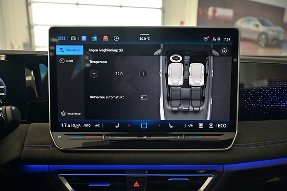 Volkswagen Tiguan 18 of 27