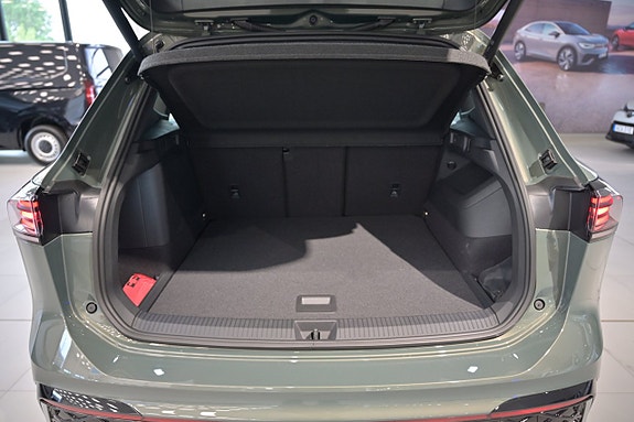 Volkswagen Tiguan 27 of 27