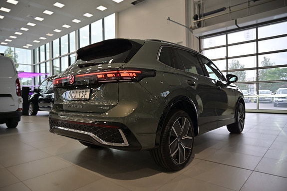 Volkswagen Tiguan 10 of 27