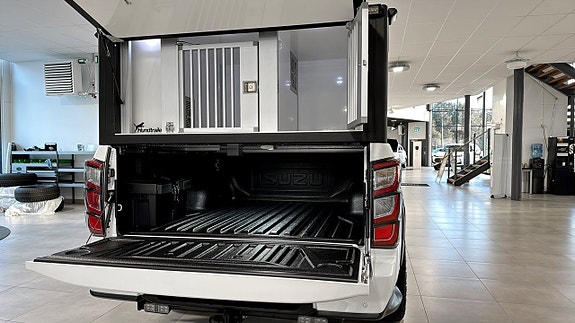Isuzu D-max 11 of 12