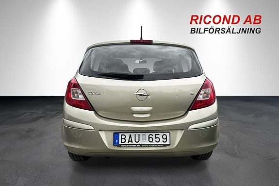 Opel Corsa 4 of 5