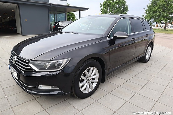 Volkswagen Passat 2 of 5