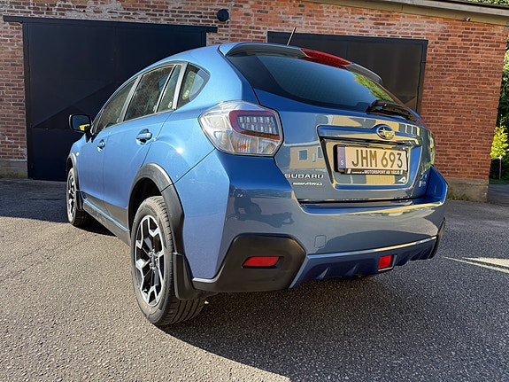 Subaru XV 2 of 5