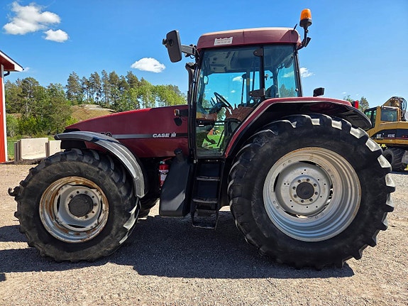 Caae IH MX 150