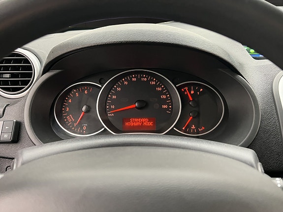 Renault Kangoo Express 17 of 28