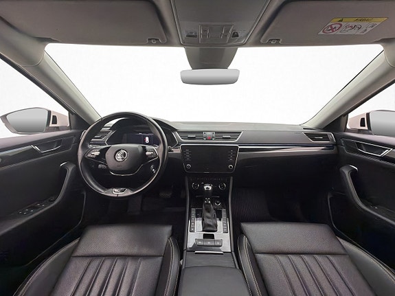 Skoda Superb 12 of 30