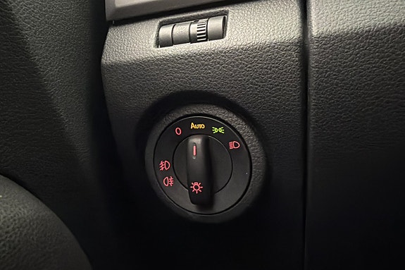 Volkswagen Amarok 22 of 29